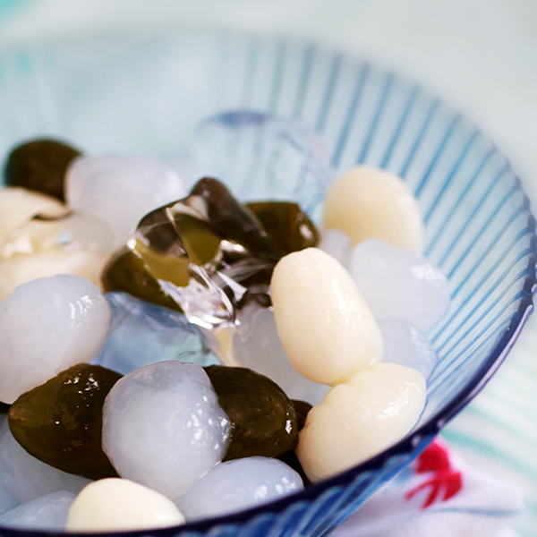 夏期限定の蒟蒻わらび餅